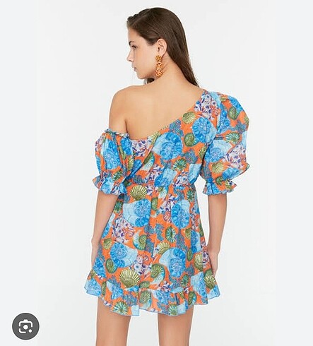 Deniz kabugu desenli elbise - Görsel 2