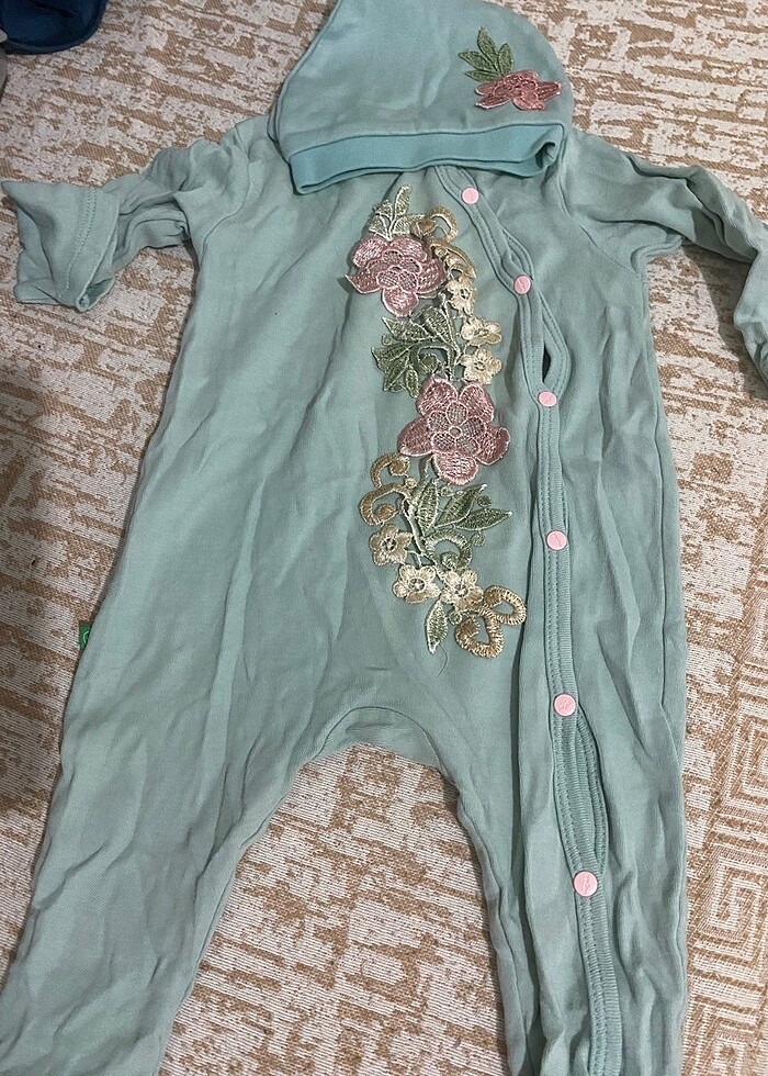 İkili çicekli takım  6.9 ay - Görsel 2