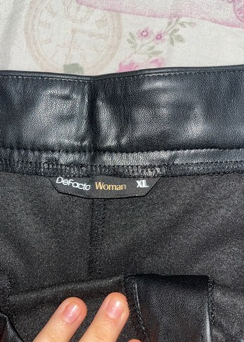 Düğmeli Siyah Deri Uzun Kadın Etek - Görsel 6