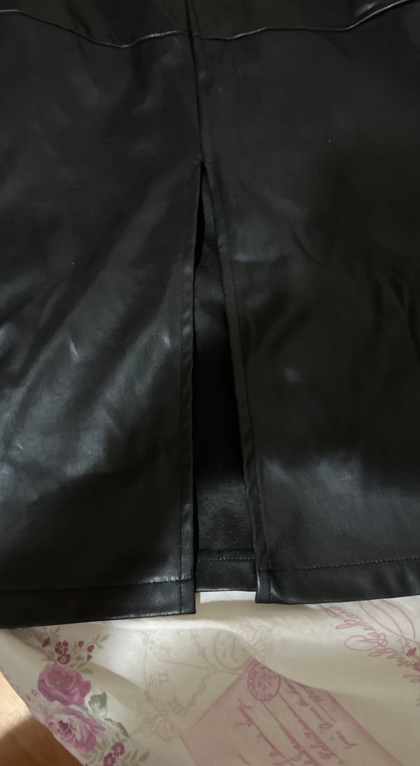 Düğmeli Siyah Deri Uzun Kadın Etek - Görsel 3