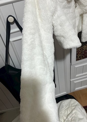 Beyaz Kürklü Kadın Midi Ceket - Görsel 5