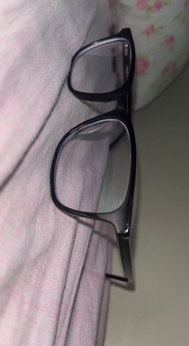 Şeffaf Gri Siyah Minimalist Kadın Gözlüğü - Görsel 2