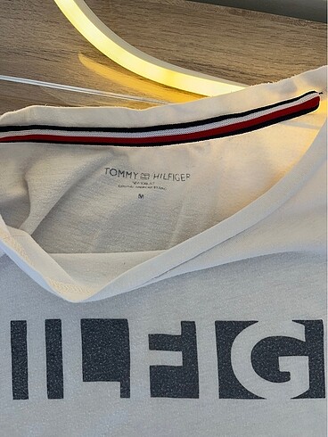 m Beden Tommy hilfiger tshirt