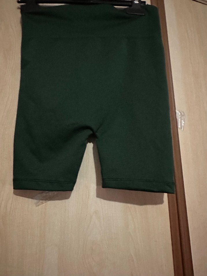 Kadın Koyu Yeşil Yüksek Bel Midi Şort - Görsel 3