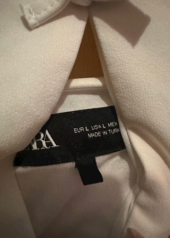 Zara Düğmeli Beyaz Mini Halter Yaka Bluz - Görsel 4