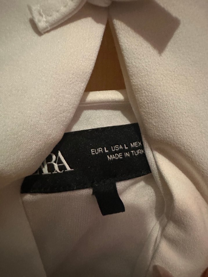 Zara Düğmeli Beyaz Mini Halter Yaka Bluz - Görsel 4