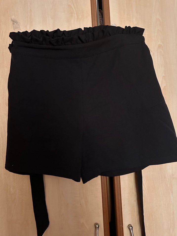 Siyah  Şortu - Görsel 2