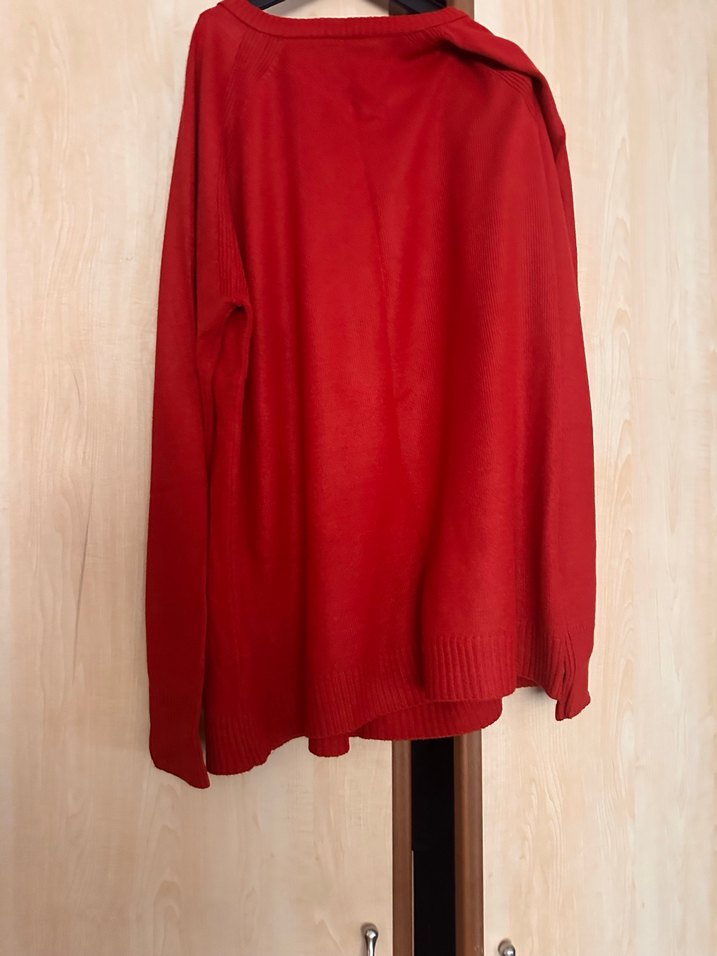 Kırmızı Kazak - Görsel 2