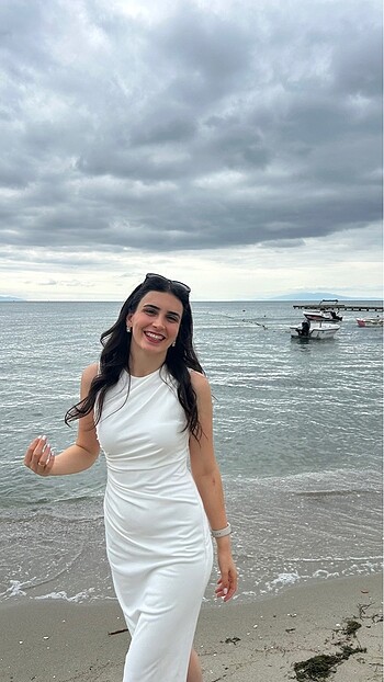 m Beden beyaz Renk Zara beyaz elbise
