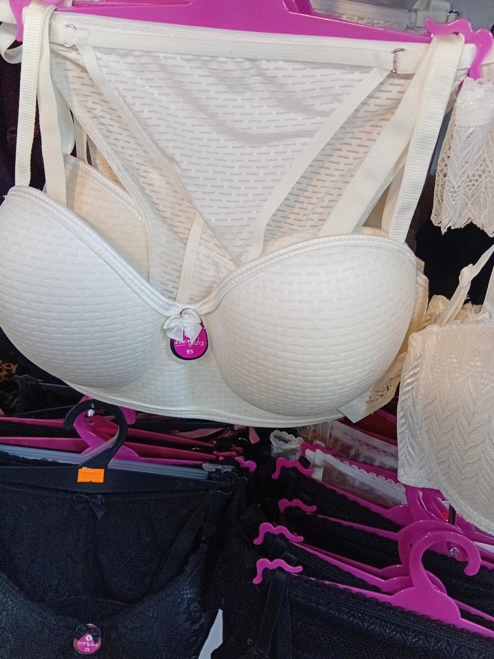 Beyaz Dantel Bohem Tarzı Sütyen - Görsel 4