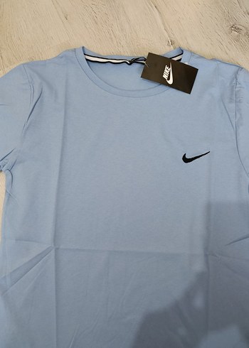 l Beden Nike Mavi Oversize Kısa Kollu Tişört