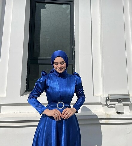 48 Beden mavi Renk Saten abiye