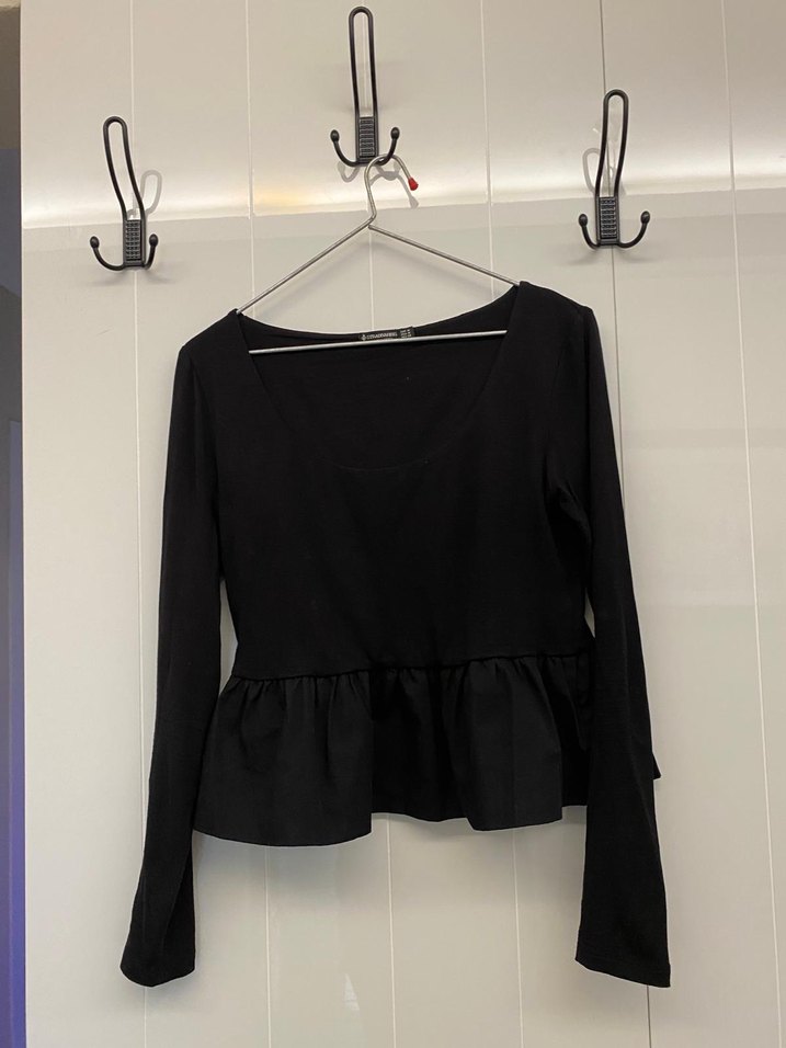 Stradivarius Uzun Kollu Fırfırlı Bluz - Görsel 2