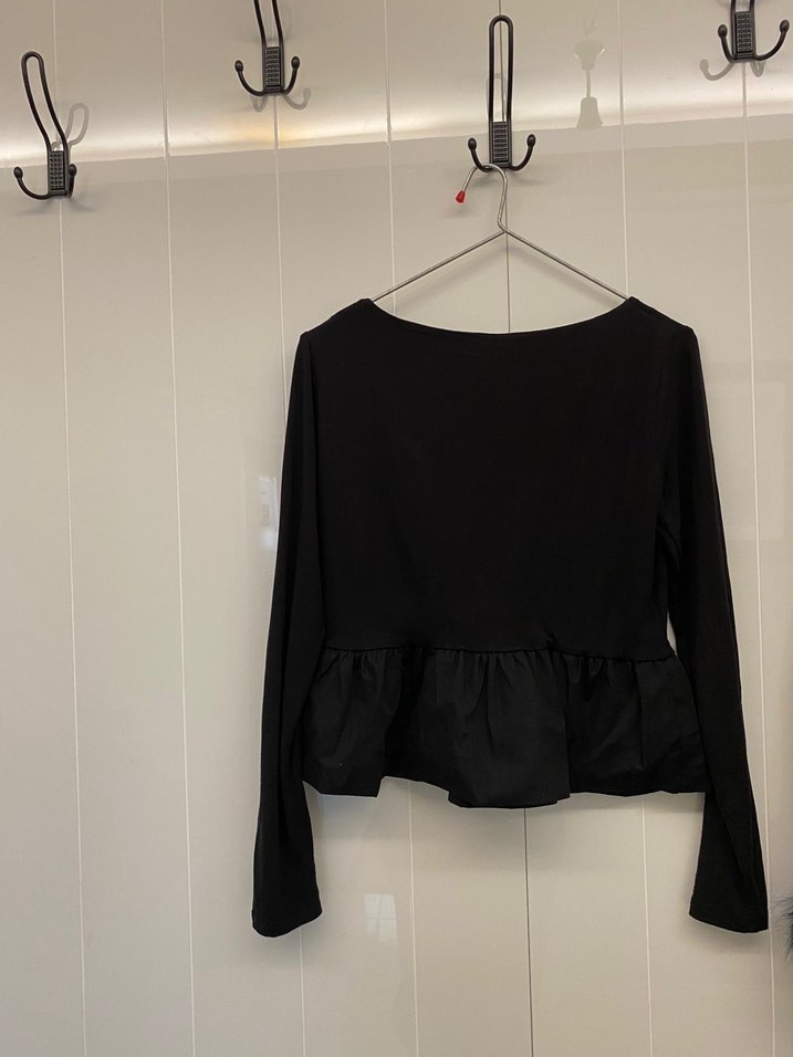 Stradivarius Uzun Kollu Fırfırlı Bluz - Görsel 3