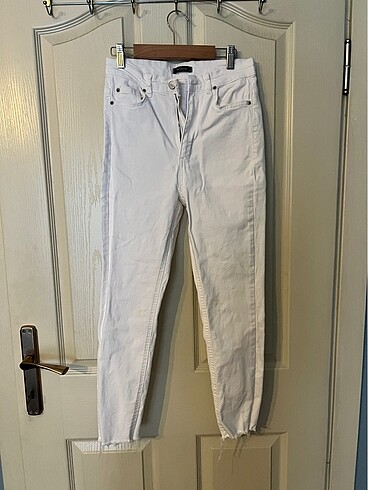 Beyaz jeans