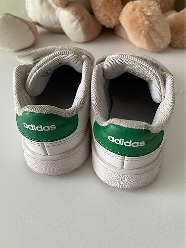25 Beden Adidas spor ayakkabı