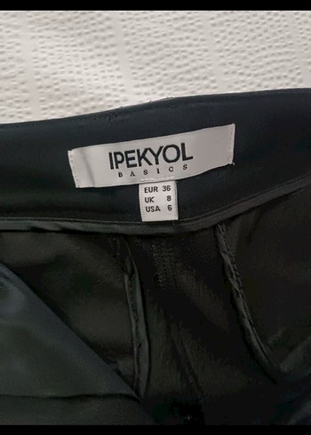 ipekyol Kemerli Mini Siyah Kumas Pantolon