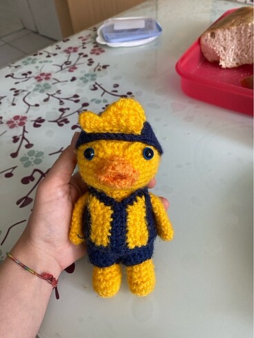Fenerbahçe yellow maskotu amigurimi örgü