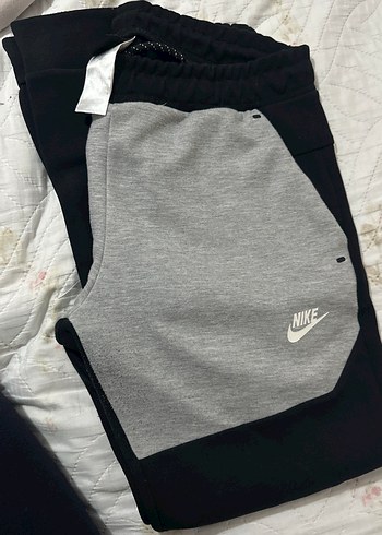 Nike l