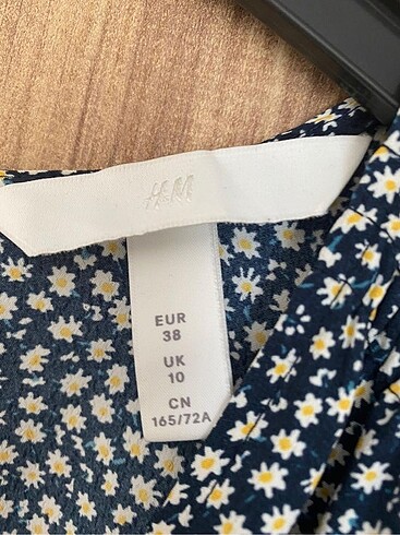 38 Beden mavi Renk H&M çiçekli tulum