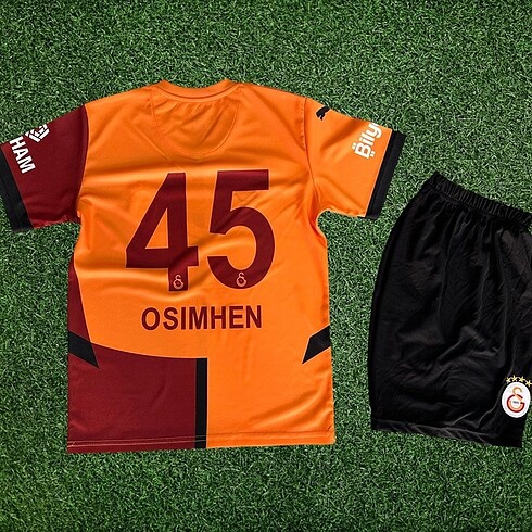 4 yaş ile S m l xl xxl kadar mevcuttur