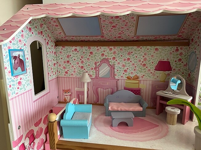Beden Ahşap bebek evi