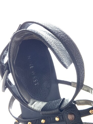 38 Beden siyah Renk Nine West Sandalet %70 İndirimli.