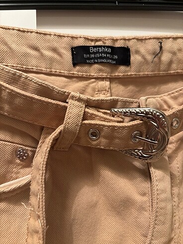 Bershka Bershka Bej krem Jean kot