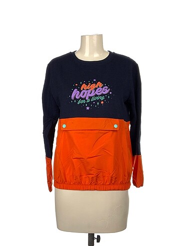 Trendyol & Milla Sweatshirt %70 İndirimli.