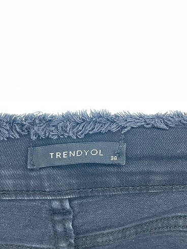 36 Beden siyah Renk Trendyol & Milla Skinny %70 İndirimli.