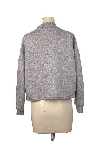 m Beden Trendyol & Milla Sweatshirt %70 İndirimli.