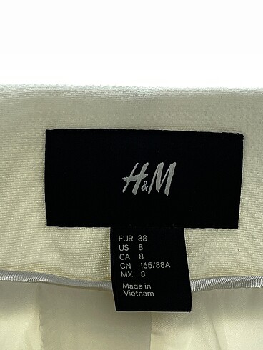 38 Beden beyaz Renk H&M Blazer %70 İndirimli.