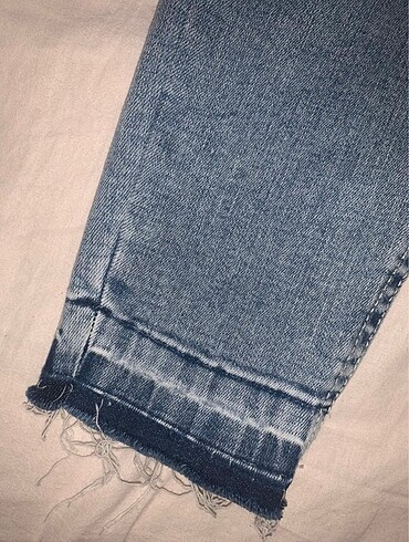 32 Beden Pull and Bear jean
