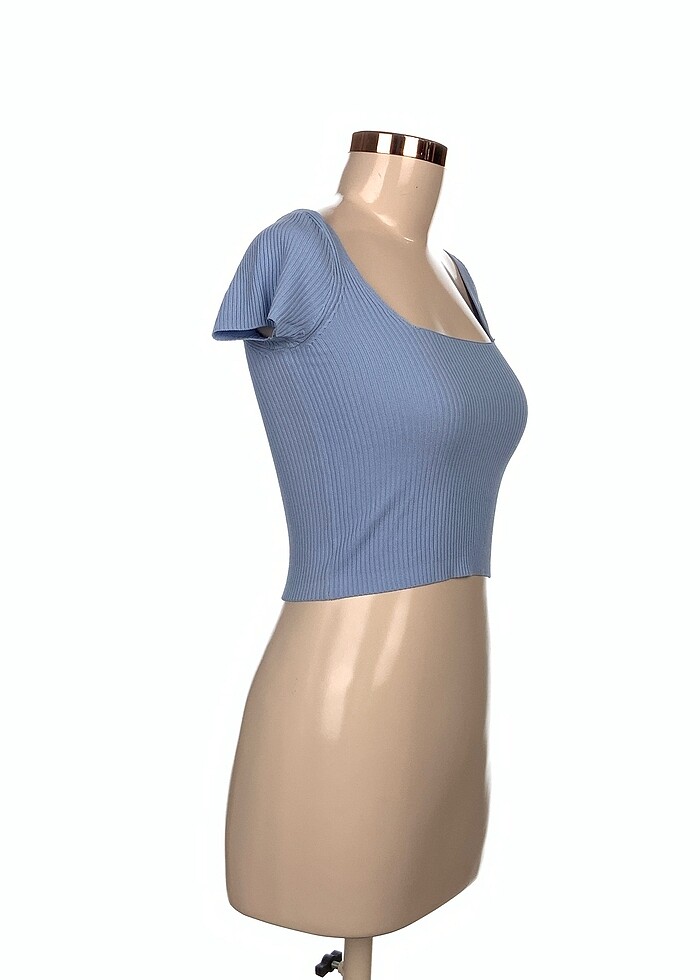 Guess T-shirt %70 İndirimli. - Görsel 2