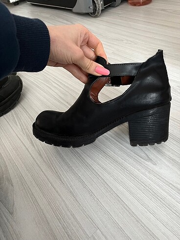 Diğer KALIN TOPUKLU AYAKKABI