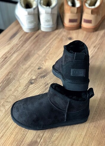 Ugg Ugg bot