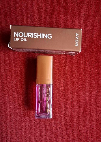 Avon Parlak Bordo Besleyici Dudak Yağı