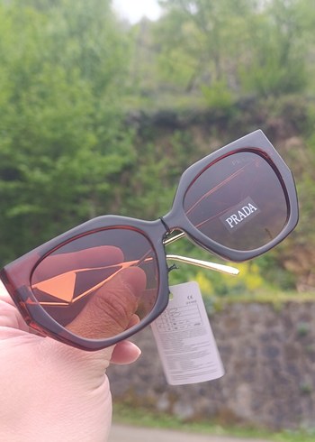 Prada Parlak Kahverengi Kadın Güneş Gözlüğü