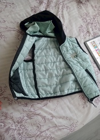 LC Waikiki Kapüşonlu Erkek Çocuk Yelek