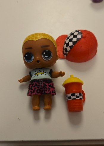 Renkli Sarı Şapkalı Bebek erkek lol bebek