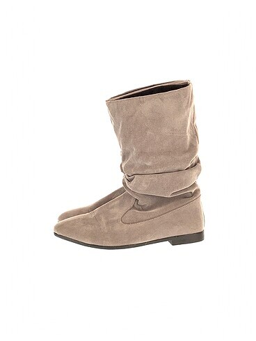 PreLoved Çizme %70 İndirimli.