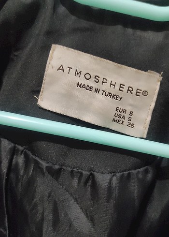 Siyah Bel Lastikli Yüksek Yakalı Kadın Ceket - Görsel 3