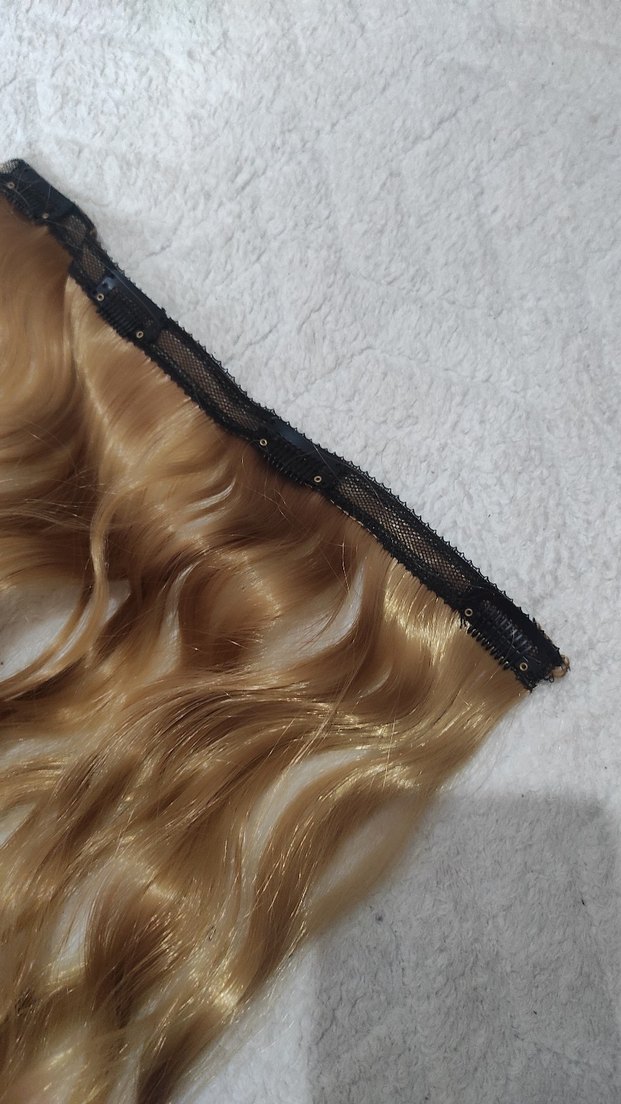 Sarı Altın Parlak Renk Dalgalı Çıt çıtlı Saç peruk - Görsel 4