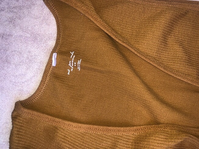 Urban Outfitters crop üst