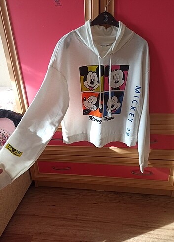Mickey mouse sweatshirt 
