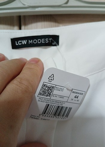 44 Beden LCW Modest Beyaz Pileli Kadın Pantolon