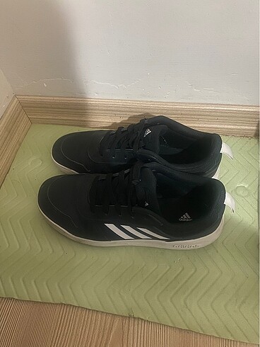 Adidas Spor ayakkabı