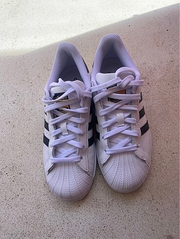 Adidas süperstar