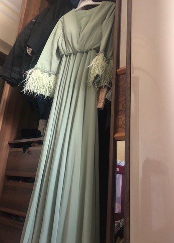 Uzun Kollu Tüylü Abiye Elbise - Görsel 2