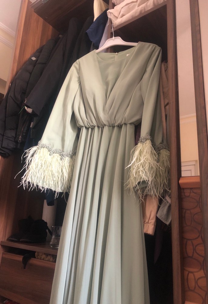 Uzun Kollu Tüylü Abiye Elbise - Görsel 4